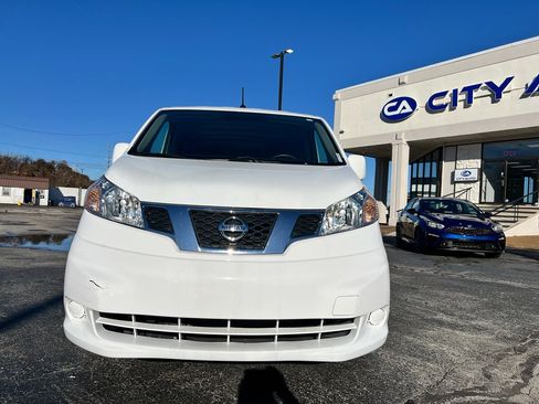 Used 2020 Nissan NV200 SV image 3