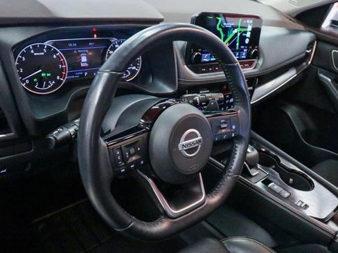 Used 2021 Nissan Rogue SL w/ Premium Package image 16