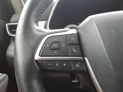Used 2023 Toyota Highlander Platinum AWD/4WD image 34
