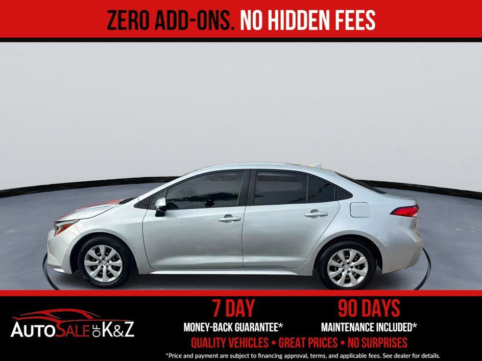 Used 2022 Toyota Corolla LE FWD image 2