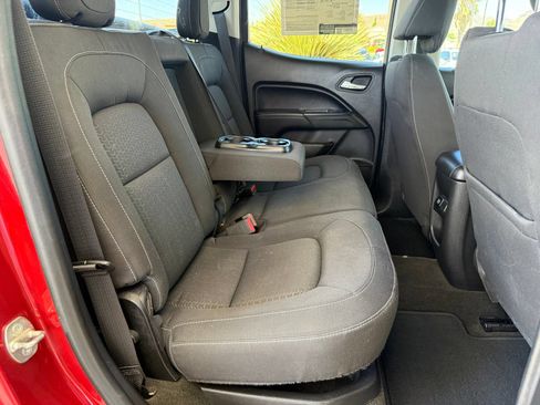 Used 2015 GMC Canyon SLE RWD image 34