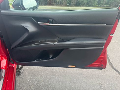 Used 2021 Toyota Camry XSE image 22