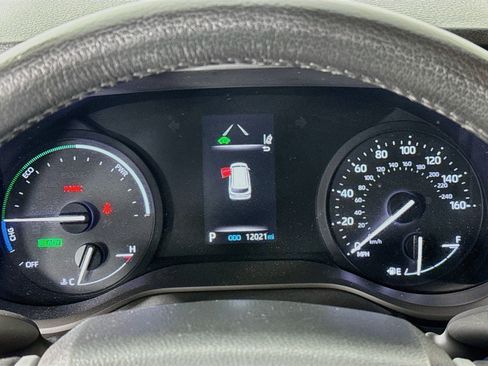 Certified 2024 Toyota Sienna XLE w/ XLE Plus Package AWD/4WD image 12