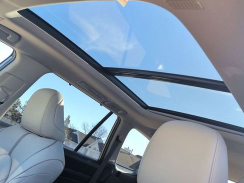 Certified 2026 Toyota Grand Highlander Platinum image 14