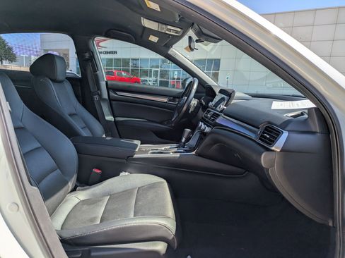 Used 2020 Honda Accord Sport image 29