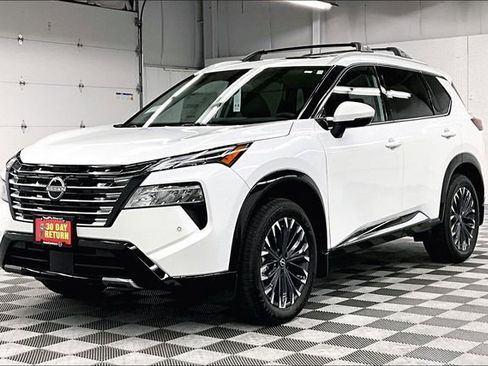 New 2026 Nissan Rogue Platinum w/ Platinum Premium Package image 3