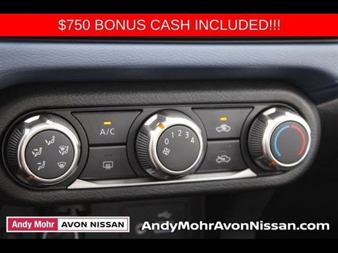 New 2025 Nissan Versa SV w/ Trunk Package FWD image 22