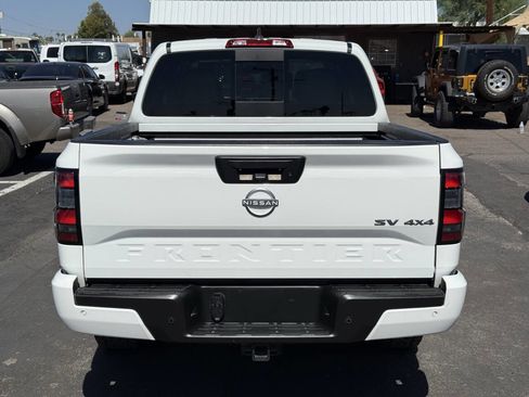 Used 2024 Nissan Frontier SV w/ SV Convenience Package image 7