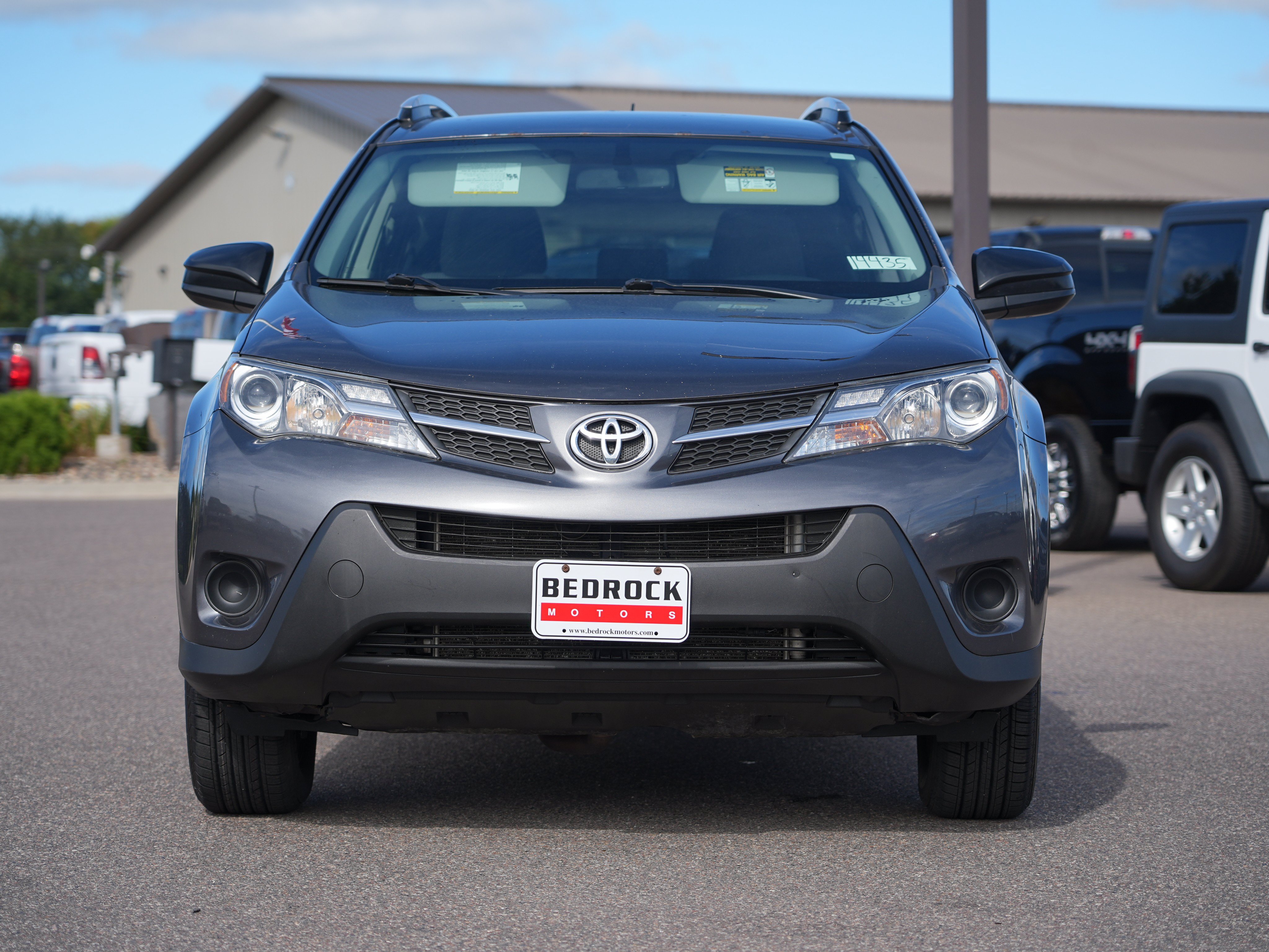 Used 2015 Toyota RAV4 LE AWD/4WD image 8