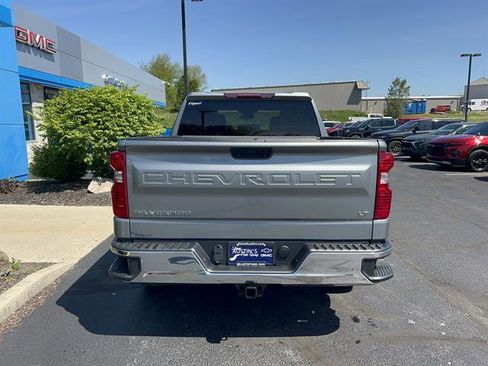 Used 2023 Chevrolet Silverado 1500 LT AWD/4WD image 6