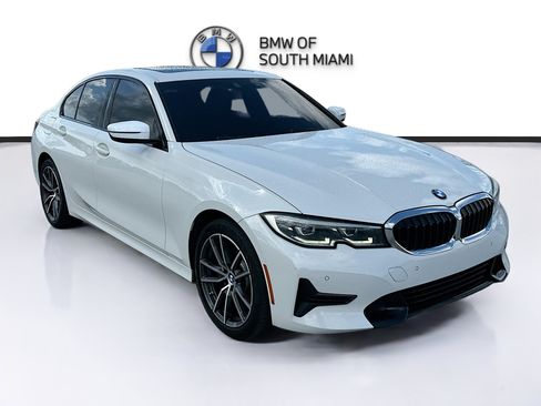 Used 2022 BMW 330i Sedan w/ Convenience Package RWD image 1