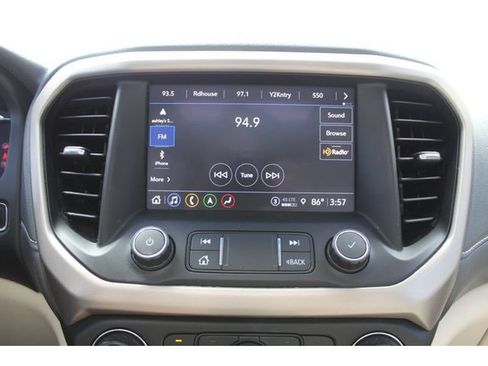 Used 2021 GMC Acadia Denali w/ Denali Technology Package FWD image 27