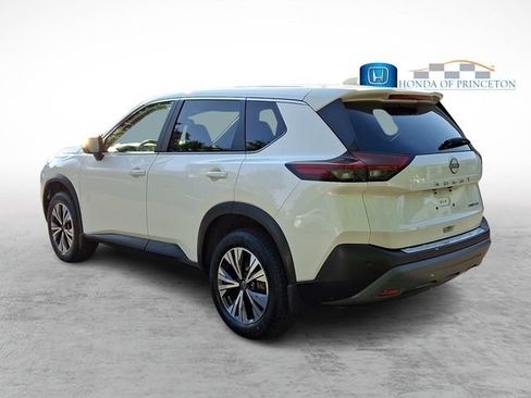 Used 2023 Nissan Rogue SV AWD/4WD image 4