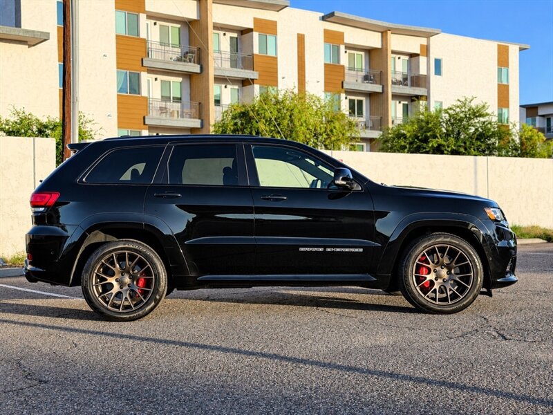 Used 2017 Jeep Grand Cherokee SRT AWD/4WD image 4