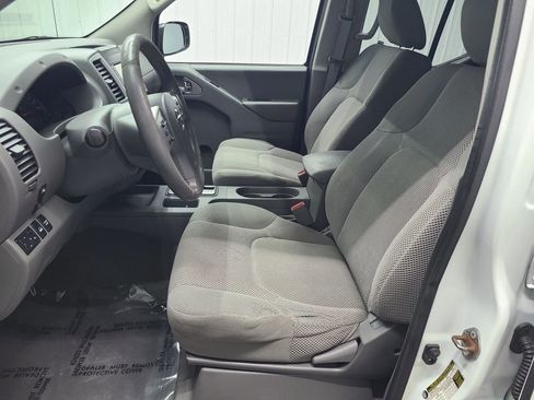 Used 2019 Nissan Frontier SV AWD/4WD image 21