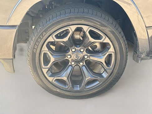Used 2021 RAM 1500 Limited w/ Night Edition RWD image 33