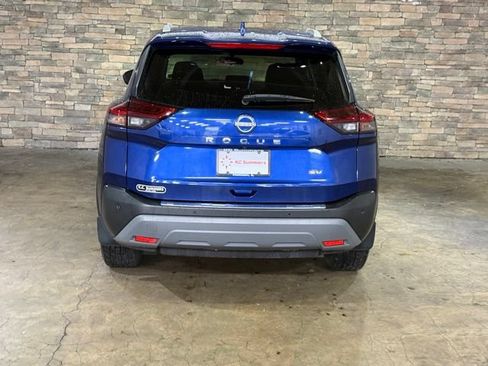 Used 2023 Nissan Rogue SV w/ SV Premium B Package FWD image 7