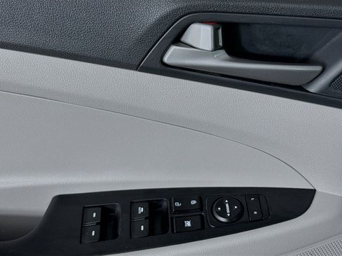 Used 2018 Hyundai Tucson SEL image 21