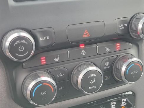 Used 2022 RAM 1500 Big Horn image 6