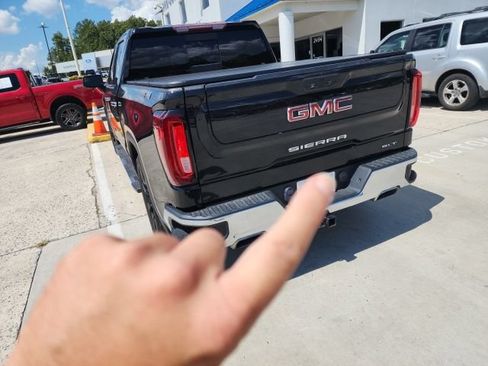 Used 2021 GMC Sierra 1500 SLT w/ SLT Premium Package AWD/4WD image 13