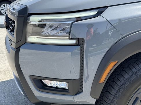 New 2025 Nissan Frontier Pro-X w/ Pro Convenience Package image 7