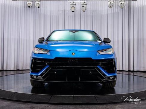 Used 2024 Lamborghini Urus Performante AWD/4WD image 2
