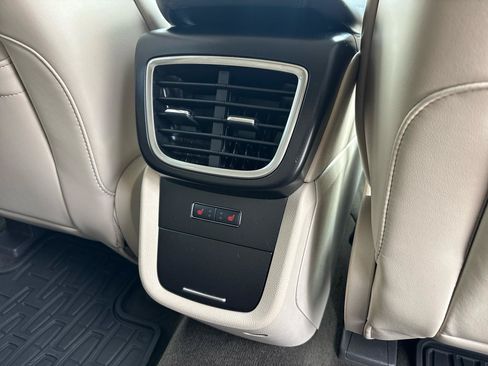 Used 2020 Lincoln Nautilus Reserve FWD image 24