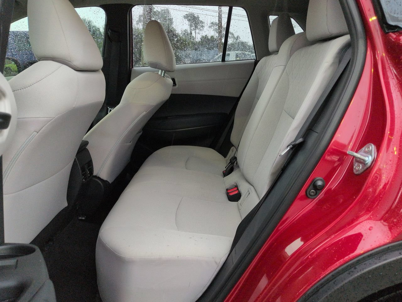 Used 2022 Toyota Corolla Cross LE w/ Moonroof Package FWD image 13