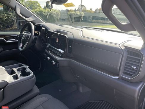 New 2026 GMC Sierra 1500 Elevation image 28