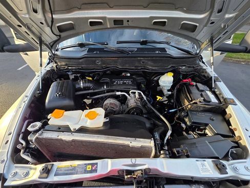 Used 2005 Dodge Ram 2500 Truck SLT image 31