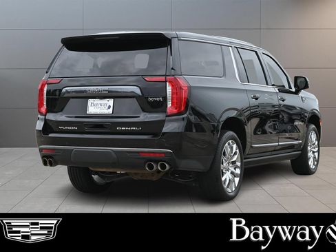 Used 2024 GMC Yukon XL Denali Ultimate AWD/4WD image 6