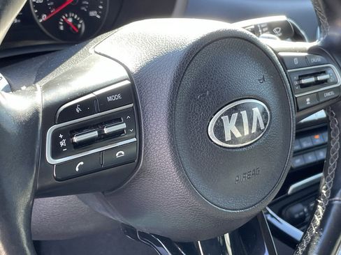 Used 2018 Kia Stinger Premium image 5