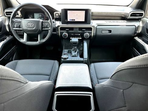 Certified 2026 Toyota Tacoma SR5 AWD/4WD image 28