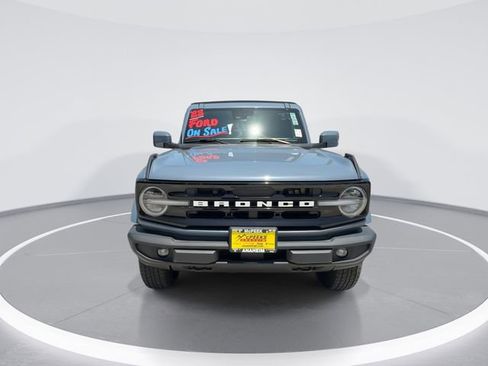 Used 2023 Ford Bronco Outer Banks AWD/4WD image 3