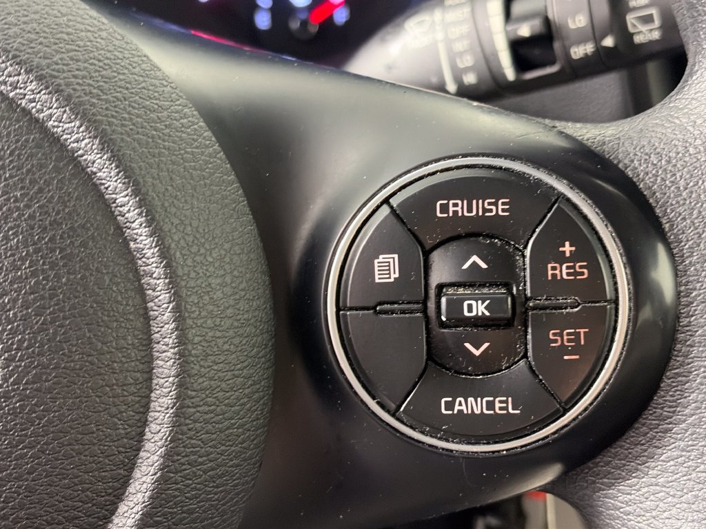 Used 2022 Kia Soul LX FWD image 18