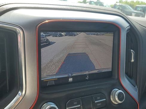 Used 2019 GMC Sierra 1500 SLT w/ SLT Premium Package AWD/4WD image 18