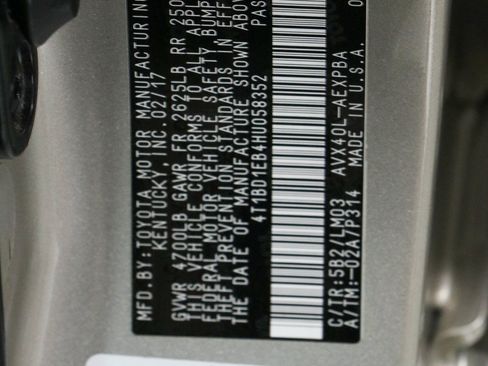 Used 2017 Toyota Avalon Limited FWD image 32