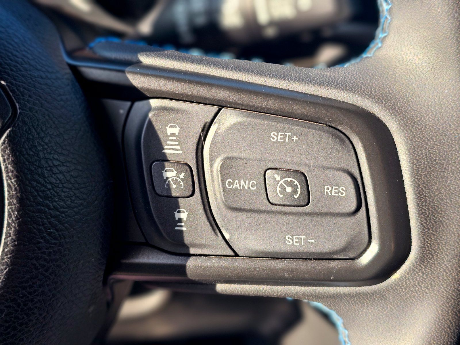 Used 2024 Jeep Wrangler Unlimited Rubicon 4xe AWD/4WD image 26