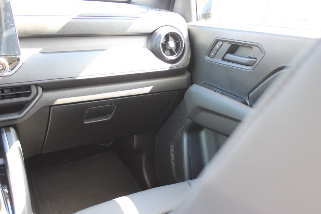 New 2026 Chevrolet Colorado Trail Boss AWD/4WD image 35