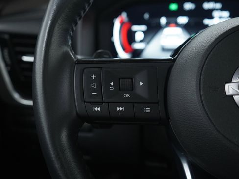 Used 2023 Nissan Rogue Platinum image 27