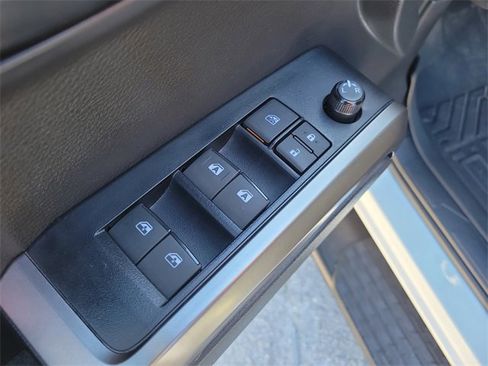 Used 2023 Toyota Tacoma 2WD Double Cab image 17