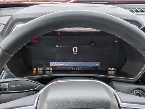 Used 2024 GMC Canyon Elevation w/ Trailering Package image 31