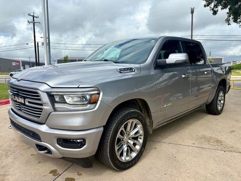 Used 2023 RAM 1500 Laramie AWD/4WD image 7
