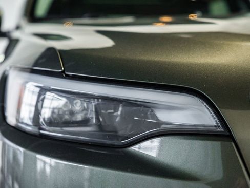 Used 2019 Jeep Cherokee Limited w/ Trailer Tow Group image 17