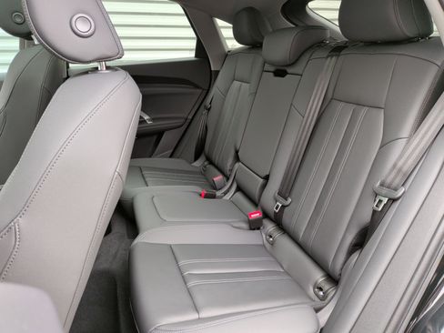 New 2025 Audi Q5 Premium Plus image 34