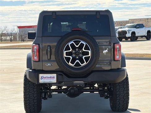 Used 2025 Ford Bronco Outer Banks image 7