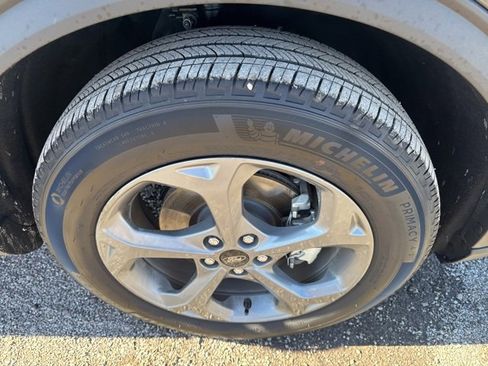 Used 2025 Ford Escape ST-Line image 10