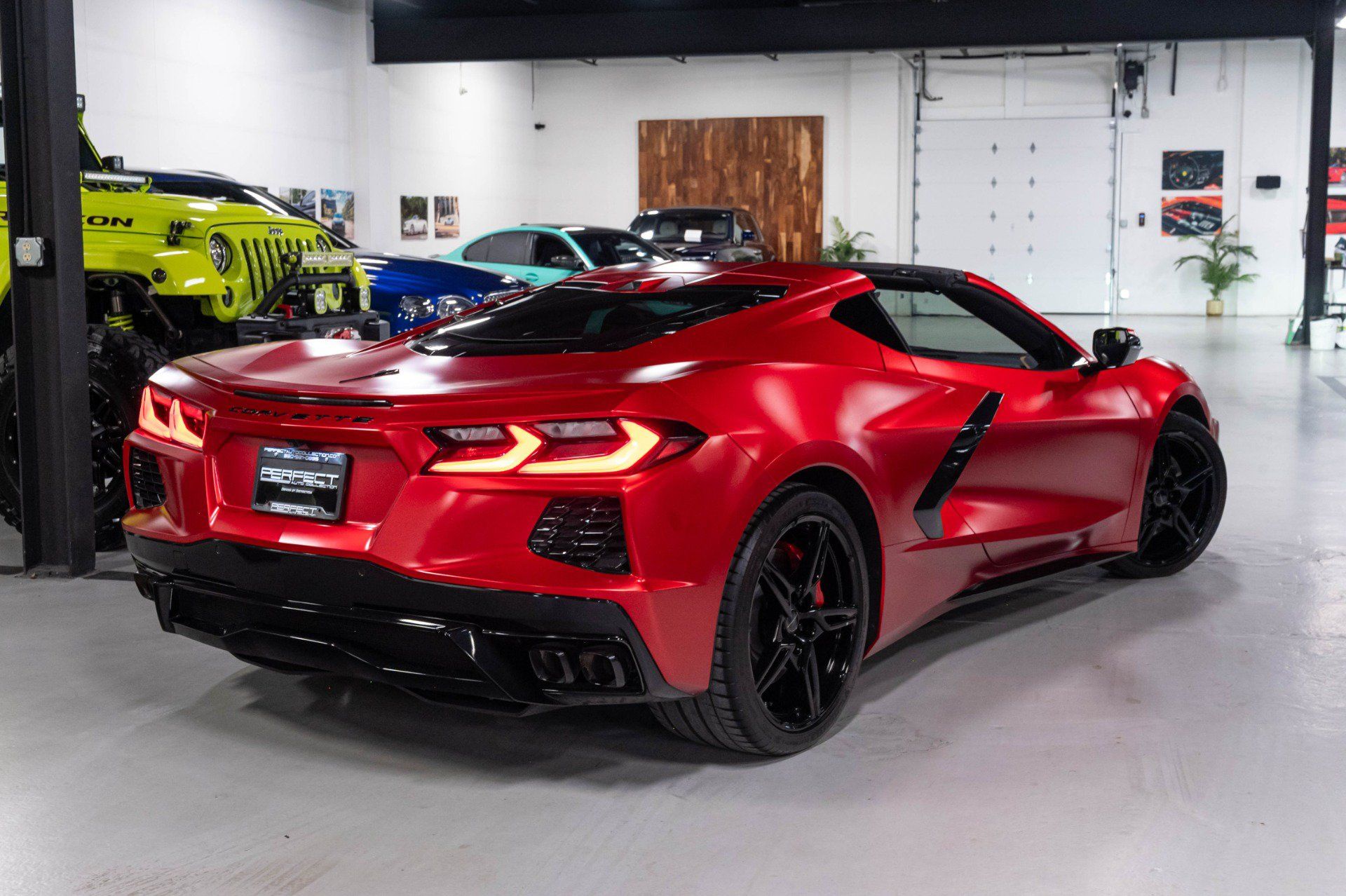 Used 2022 Chevrolet Corvette Stingray Coupe w/ 2LT w/ Z51 Performance Package RWD image 67