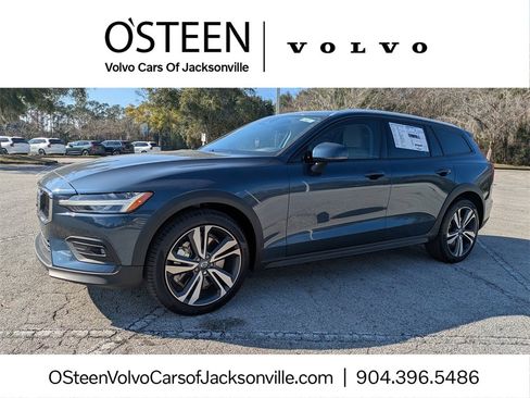 New 2026 Volvo V60 B5 Cross Country Plus w/ Protection Package Premier image 1