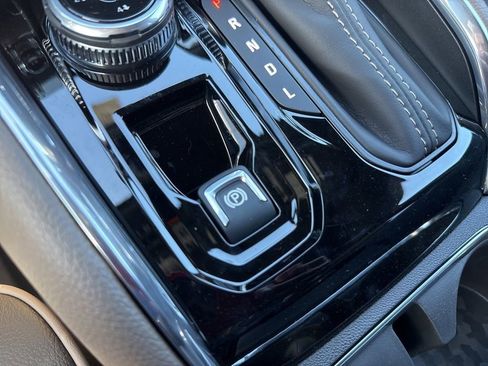 New 2026 GMC Canyon Denali image 32